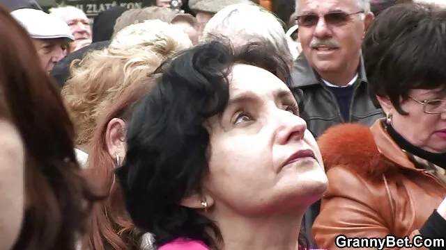الجنس لا تسجيل  بنت كاتيا الغنية سحر شقيقها على أمل رؤيته الحنفية اريد افلام سكسيه عربيه